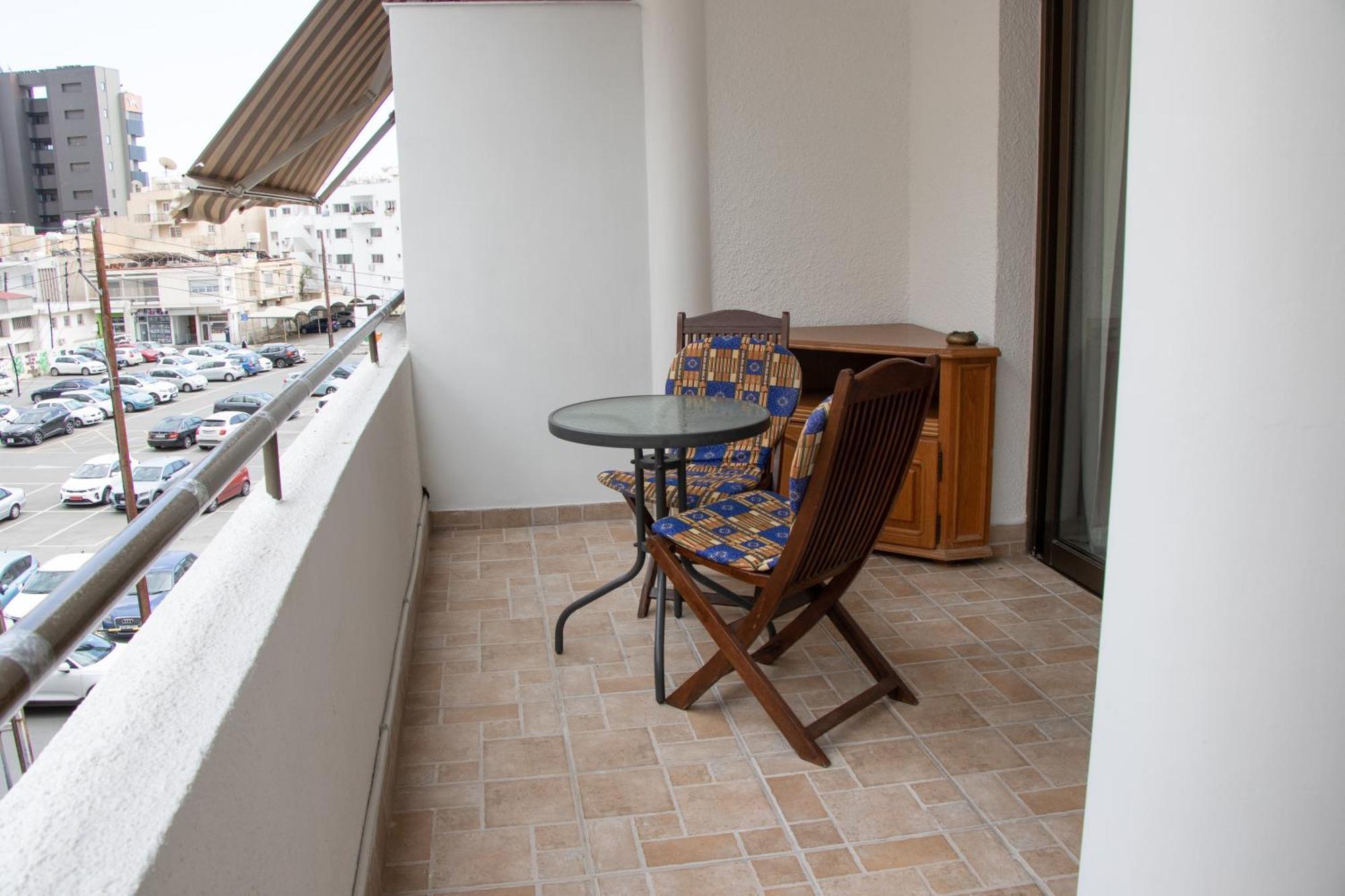Apartment,Near The Beach Pinikoudes 라르나카 외부 사진